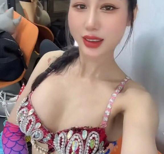 Ảnh 1 của Em gymer Bùi Thu Hằng lộ clip sex địt nhau với người yêu trong khách sạn – Phần 2