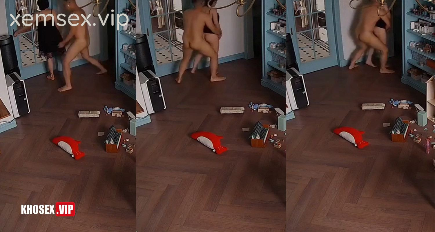 hack-camera-vo-chong-dai-gia-chong-tranh-thu-dit-vo-khi-con-dang-me-xem-tivi-phan-3-hinh-01