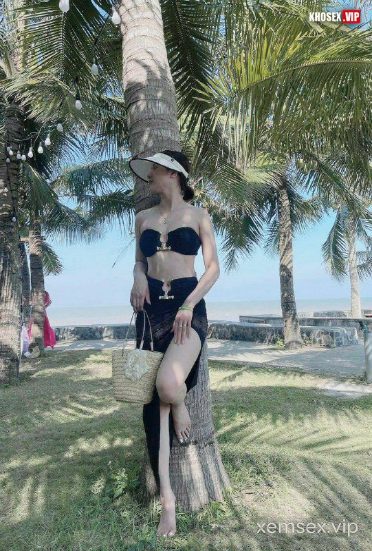 lo-clip-sex-cap-vo-chong-o-ha-long-vo-suong-len-dinh-ren-la-khong-ngung-hinh-03