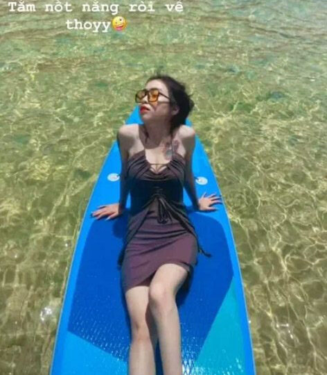 Ảnh 7 của Siêu phẩm em Lê Na 19t (cô chủ nhỏ) ngực bự, bím khít đụ rên cực nứng