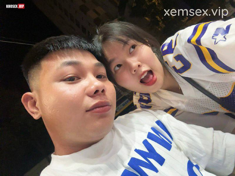 up-thia-em-chubby-mong-to-xuat-tinh-trong-hinh-01